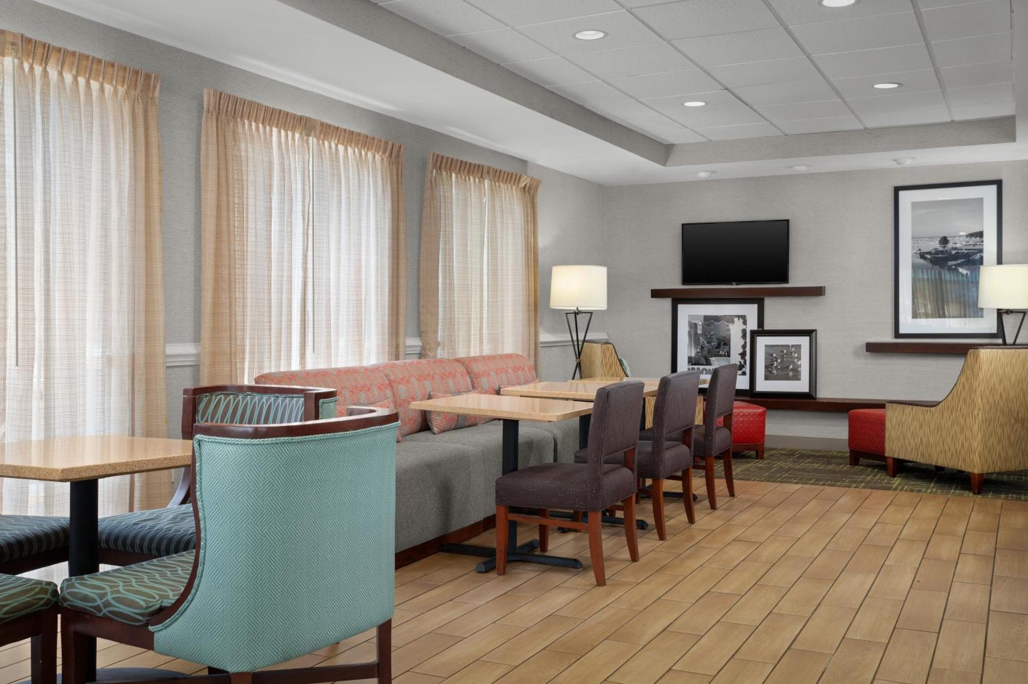 Hampton Inn By Hilton Panama City Beach Upper Grand Lagoon Exteriér fotografie