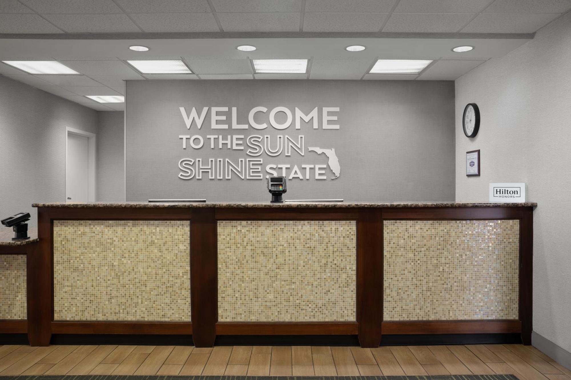 Hampton Inn By Hilton Panama City Beach Upper Grand Lagoon Exteriér fotografie
