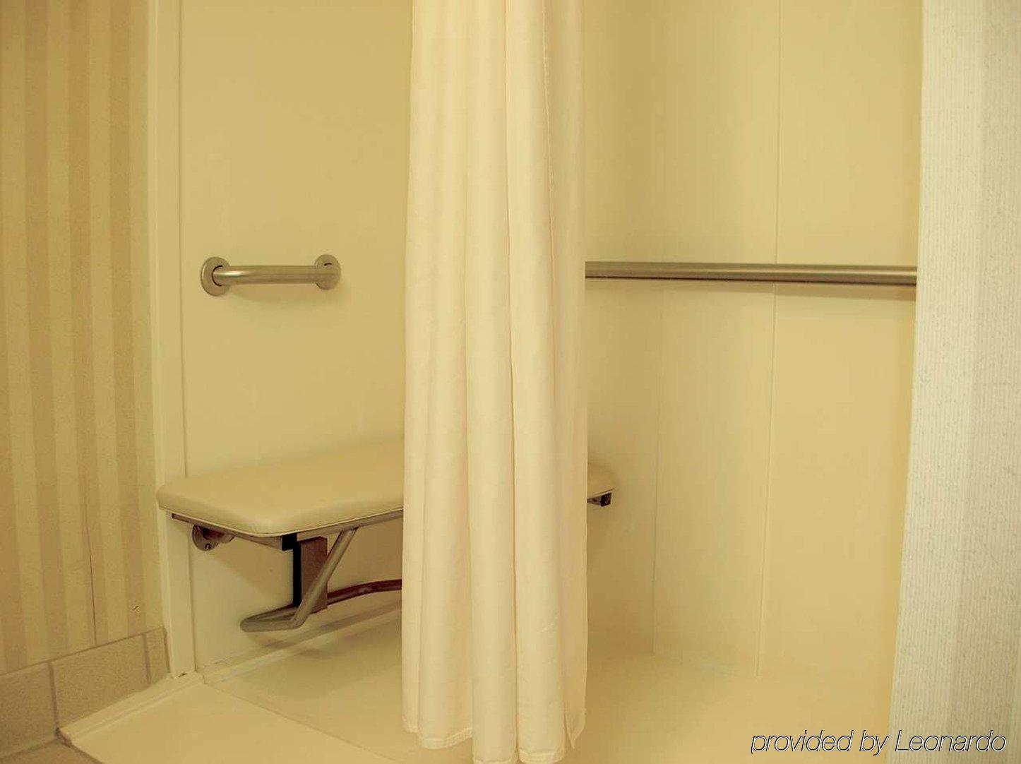 Hampton Inn By Hilton Panama City Beach Upper Grand Lagoon Pokoj fotografie